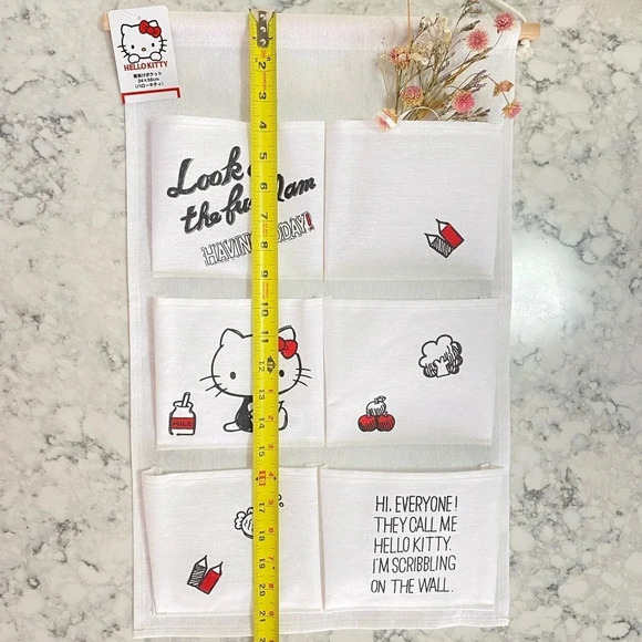 Hello Kitty Canvas Wall Organizer - Picture 4 of 7